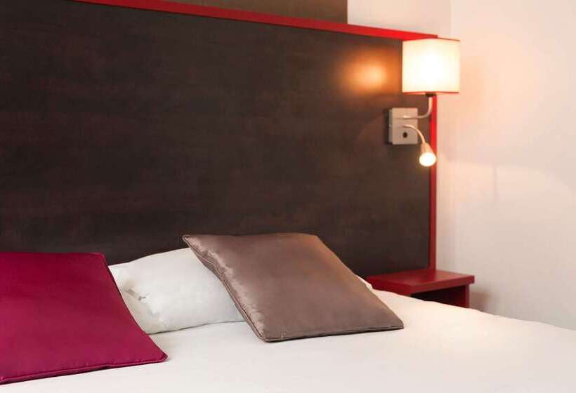 ホテル The Originals City, Hôtel Le Cheval Rouge, Tours Ouest