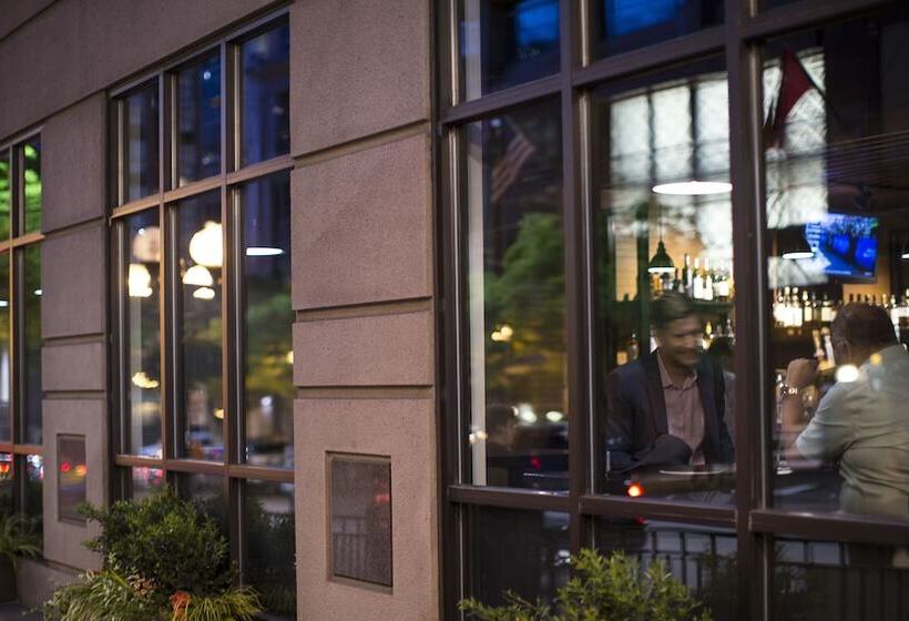 فندق The Paramount