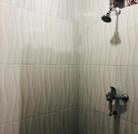 Общежитие Padangbai Beach Inn