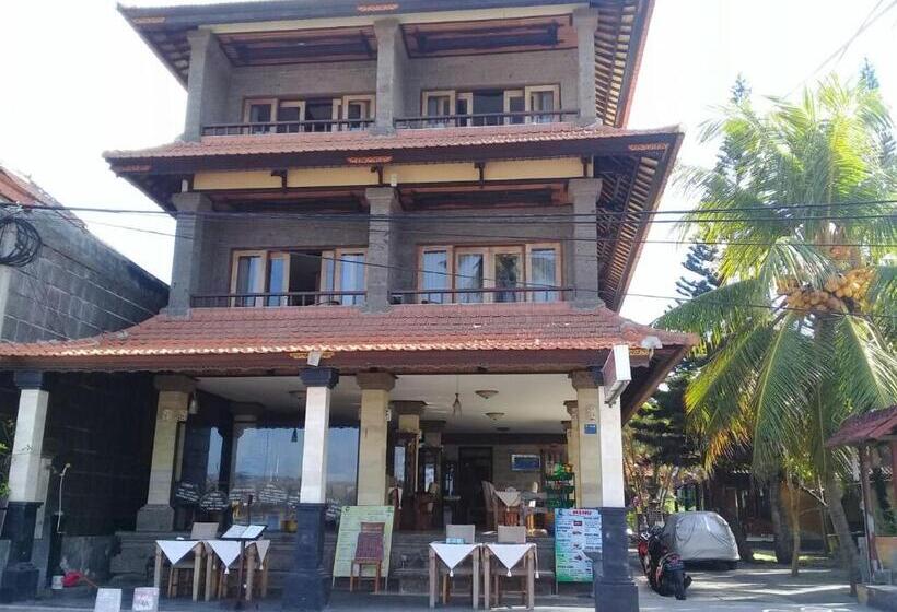 Общежитие Padangbai Beach Inn
