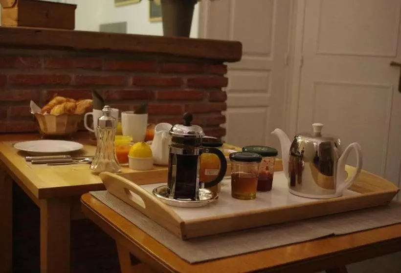 Aamiaismajoitus (B&B) Une Chambre Dans L'atelier De R