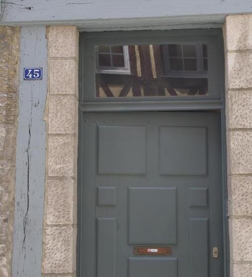 تختخواب و صبحانه Une Chambre Dans L'atelier De R