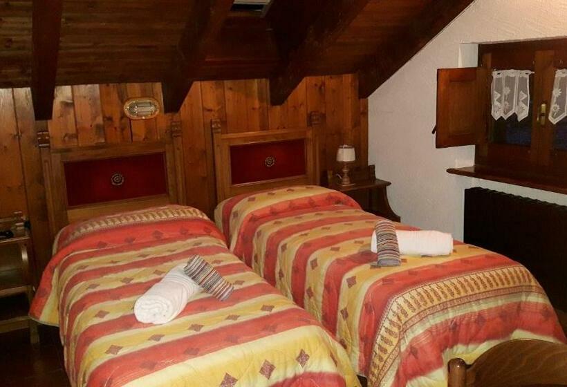 هتل Casa Alpina De Filippi