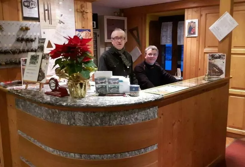 هتل Casa Alpina De Filippi