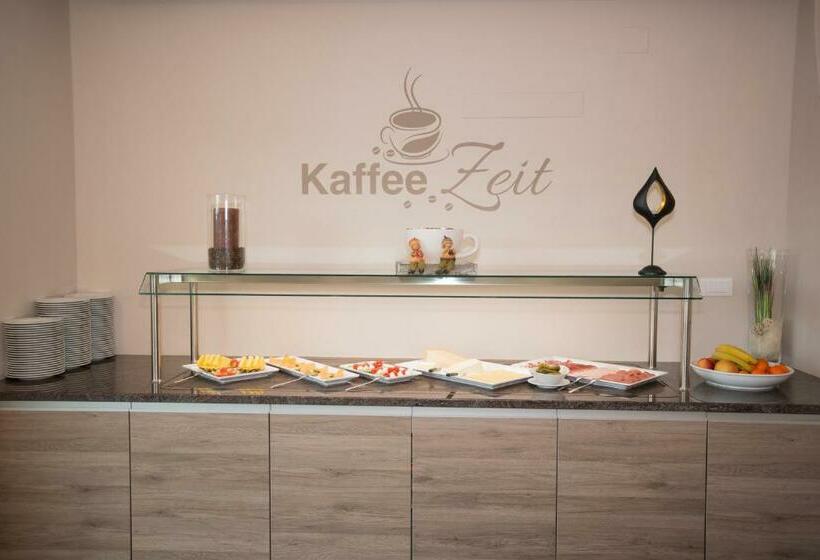 Garni Hotel Peterlinhof