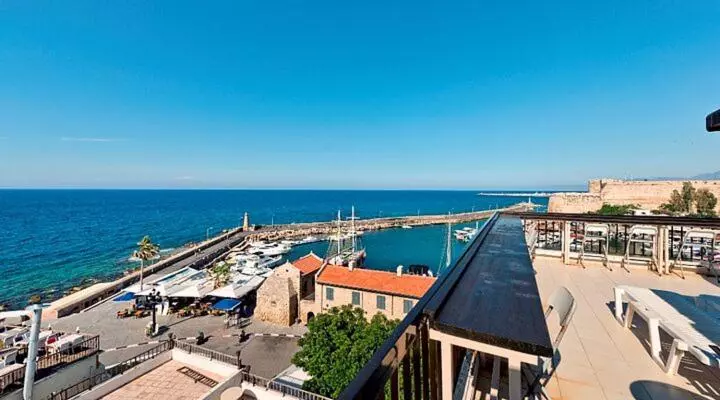 هتل Kyrenia British Harbour