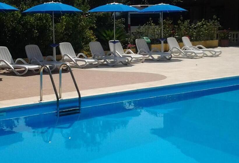 בית מלון כפרי Le Mimose