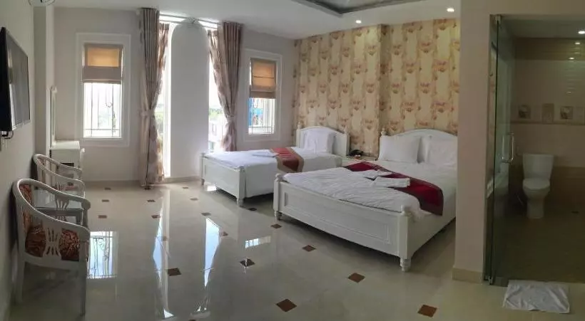 هتل Minh Ngoc