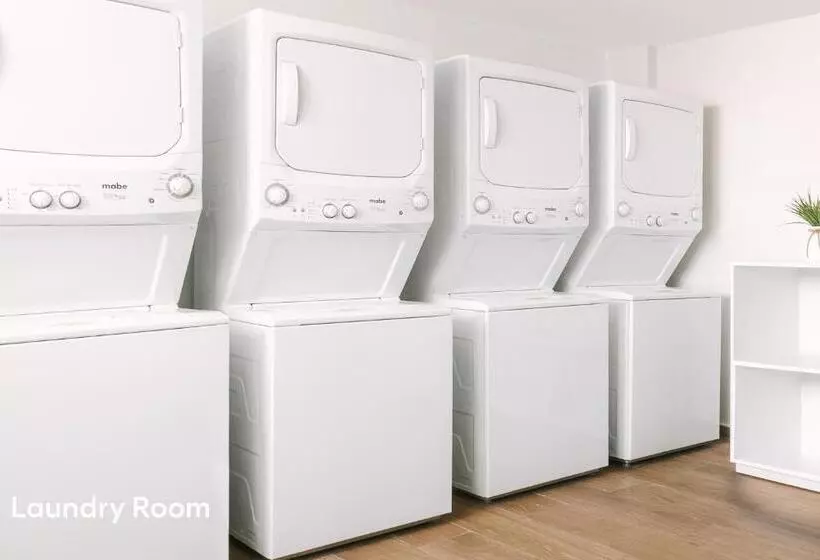 Found Hotel, Santa Monica