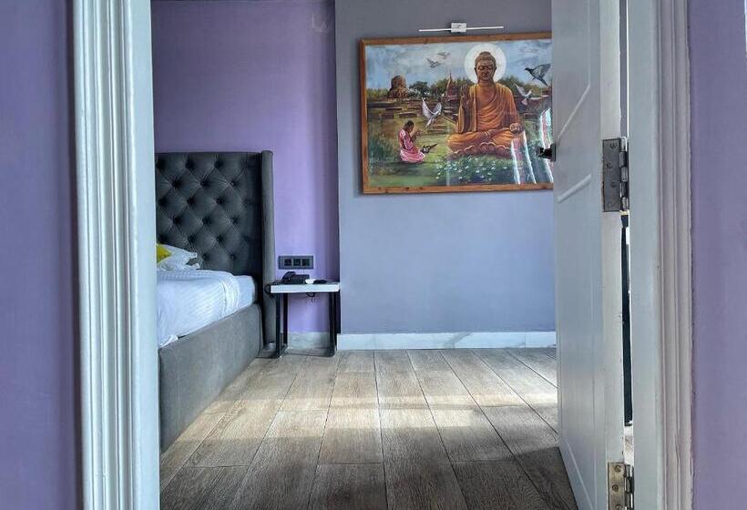 هتل Via Varanasi A Boutique