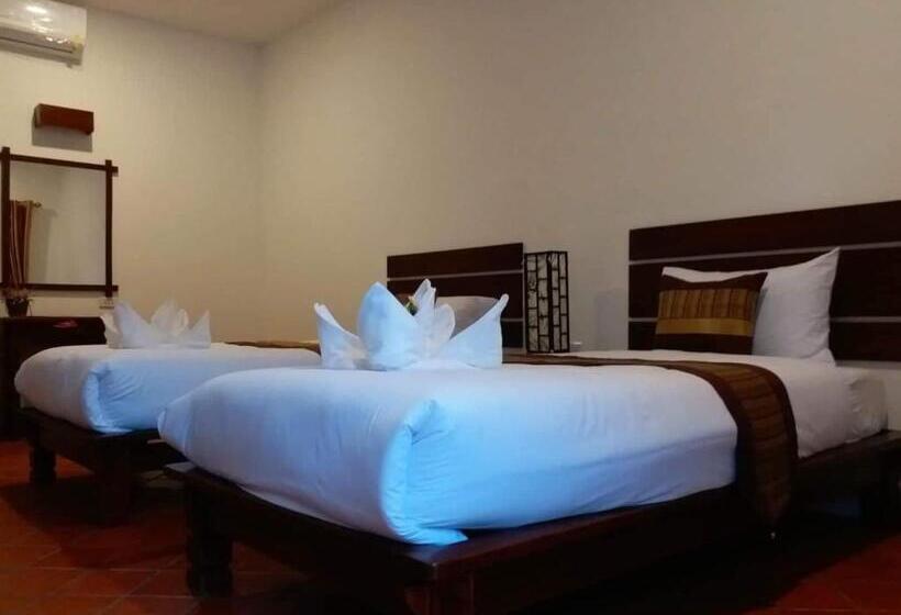 호텔 Villa Chitchareune 2