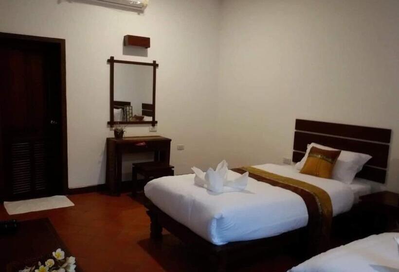 호텔 Villa Chitchareune 2