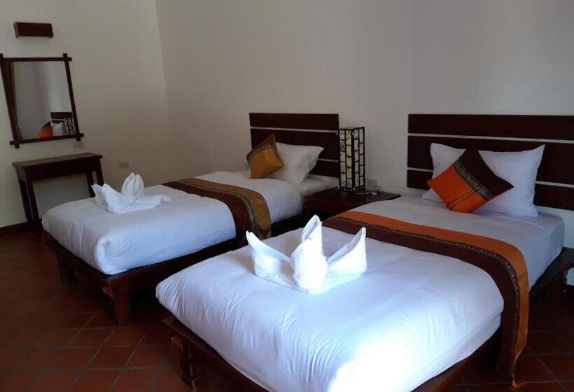 호텔 Villa Chitchareune 2