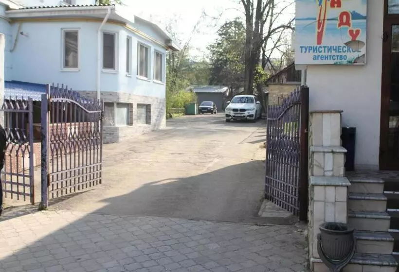 Old Tiraspol Hostel