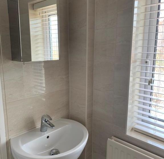 بنسيون Wessex House