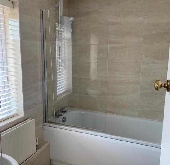 بنسيون Wessex House