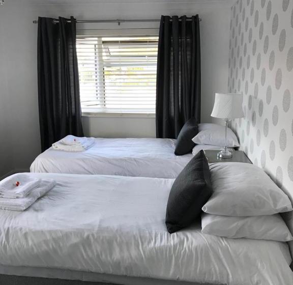 بنسيون Wessex House