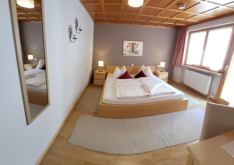 پانسیون Bergkristall