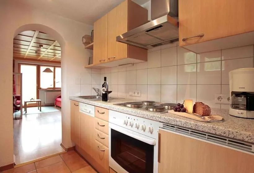 پانسیون Bergkristall