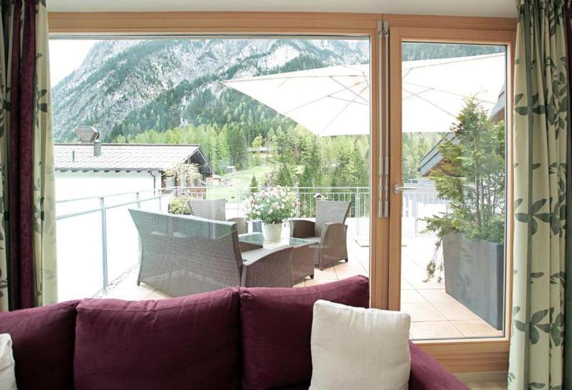 پانسیون Bergkristall