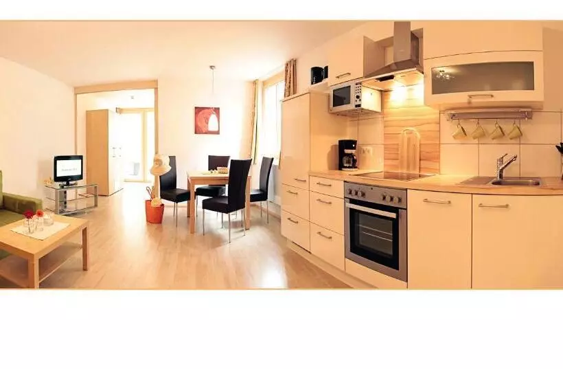 پانسیون Bergkristall