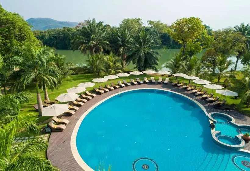 The Royal Senchi Hotel And Resort