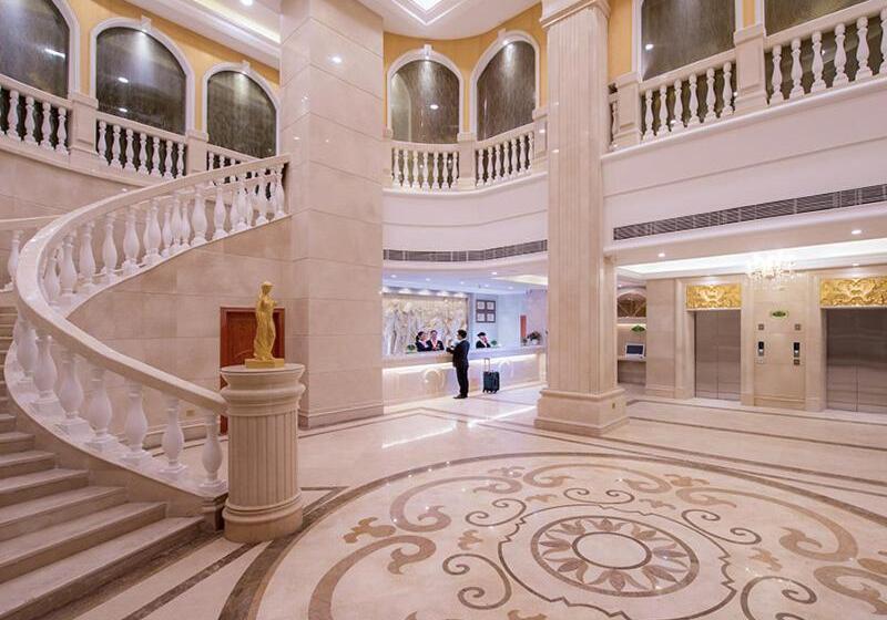 Vienna Hotel Longchuan