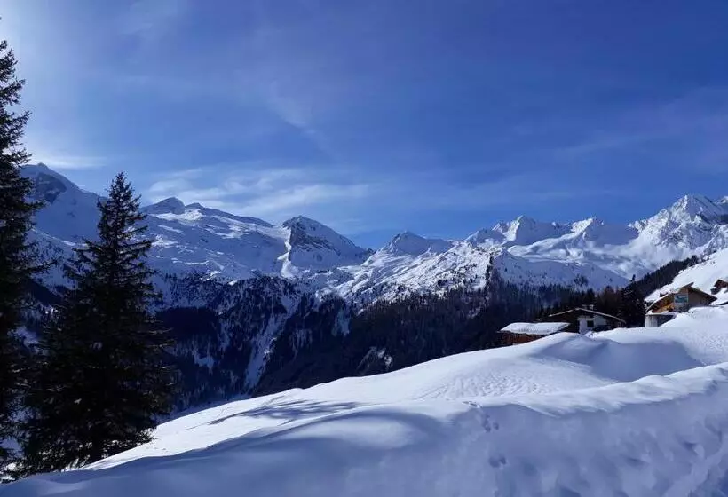 Aamiaismajoitus (B&B) Haus Tirol