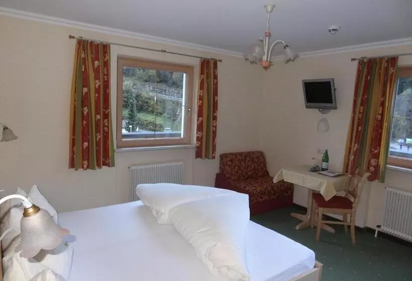 Aamiaismajoitus (B&B) Haus Tirol