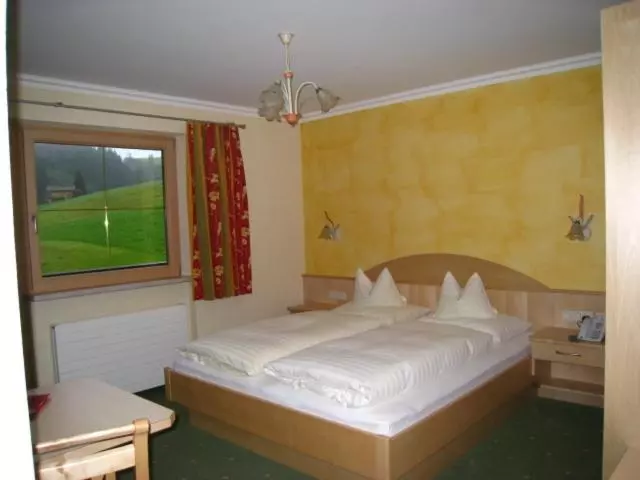 Aamiaismajoitus (B&B) Haus Tirol