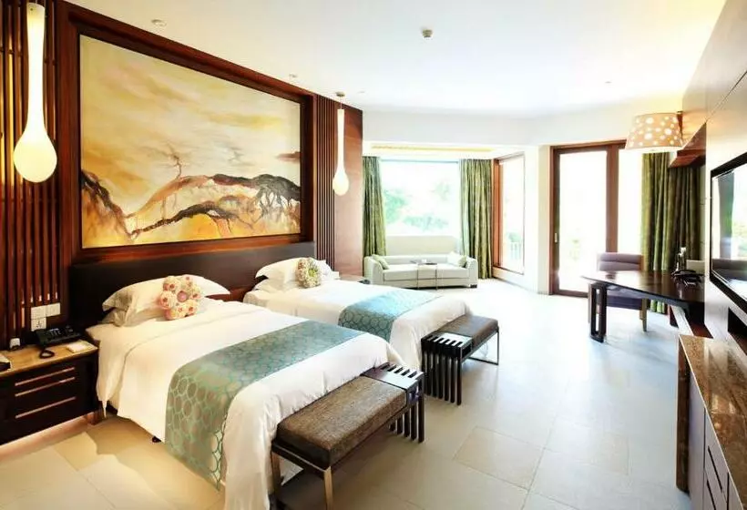 Hotelli Huidong Regal Palace Resort