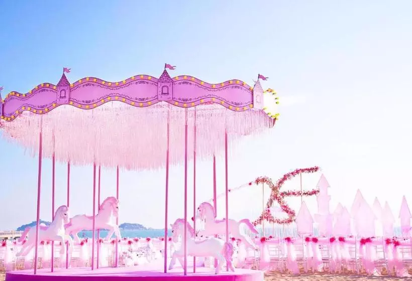 Hotelli Huidong Regal Palace Resort