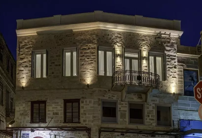 هتل 1844 Suites Syros