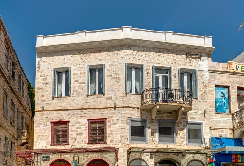 هتل 1844 Suites Syros