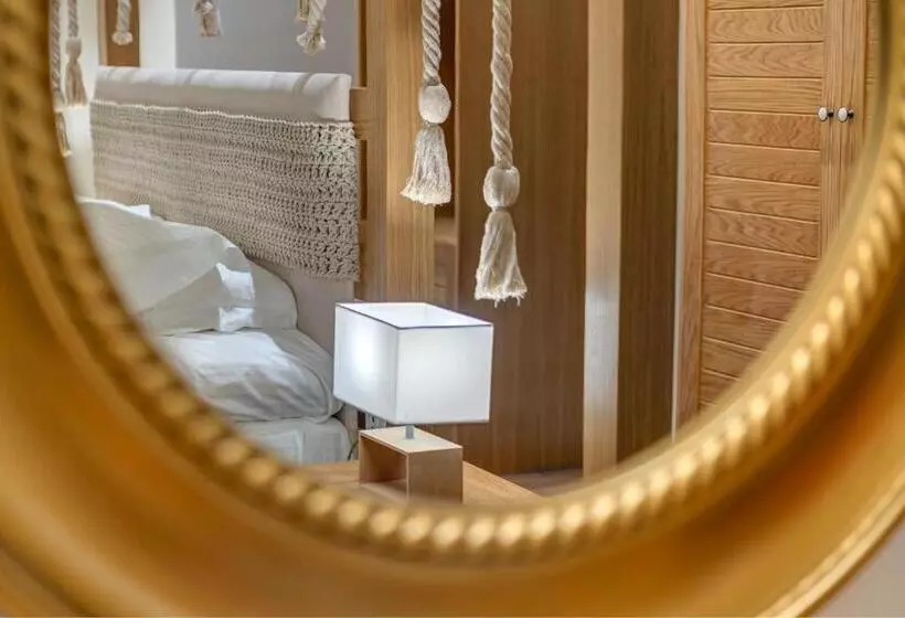 هتل 1844 Suites Syros