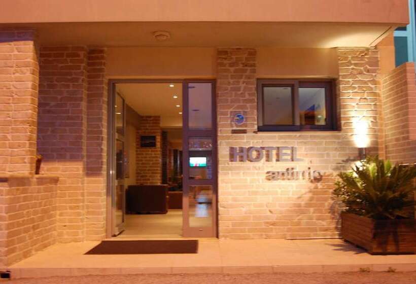 בית מלון כפרי Antirrio