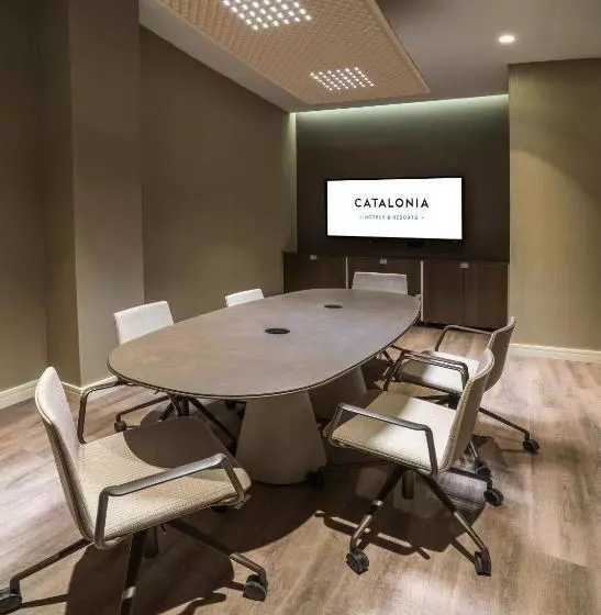 ホテル Catalonia Donosti