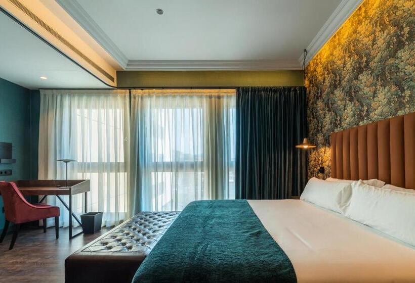 هتل Catalonia Donosti