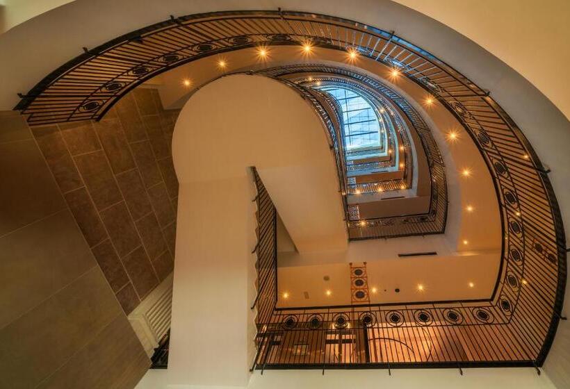 هتل Catalonia Donosti