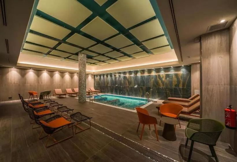 ホテル Catalonia Donosti