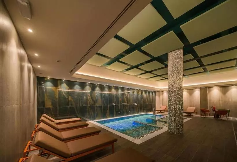 ホテル Catalonia Donosti