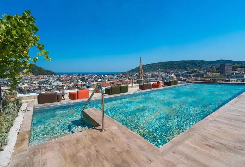 ホテル Catalonia Donosti