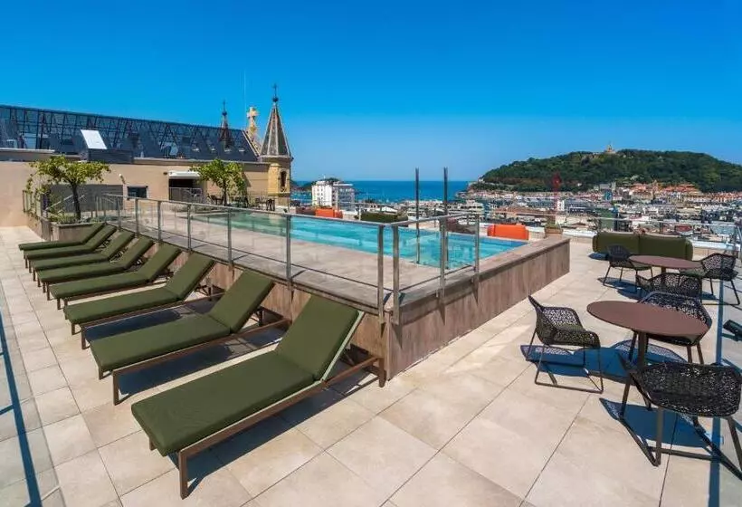 ホテル Catalonia Donosti