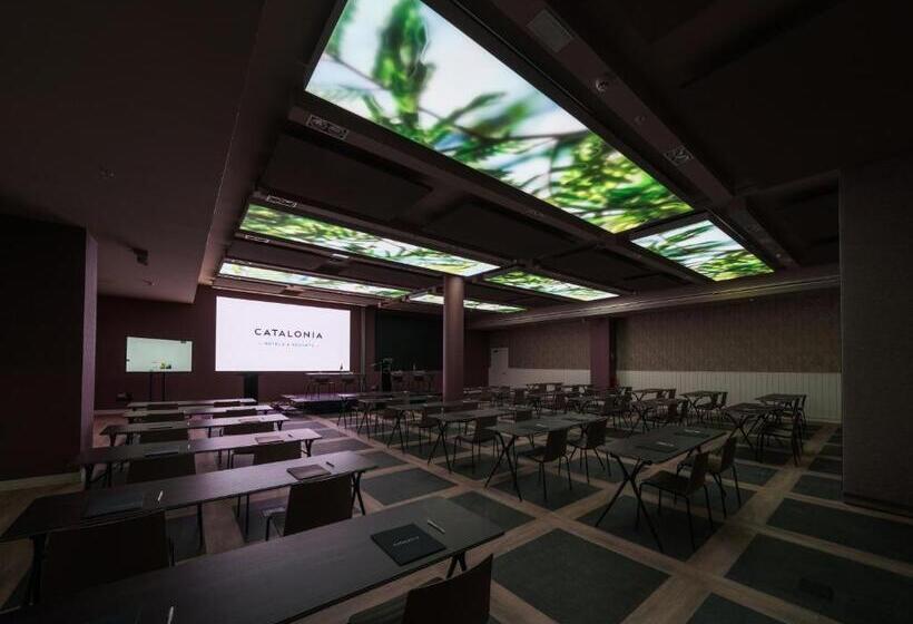 هتل Catalonia Donosti