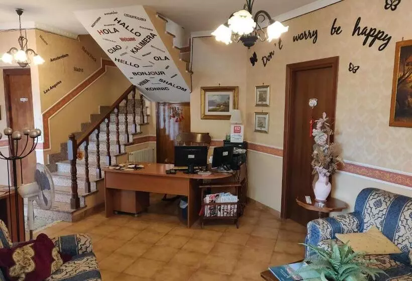 Hotelli Hillary House