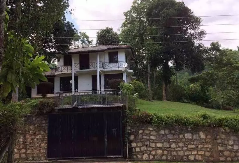 Hotel Kandy C