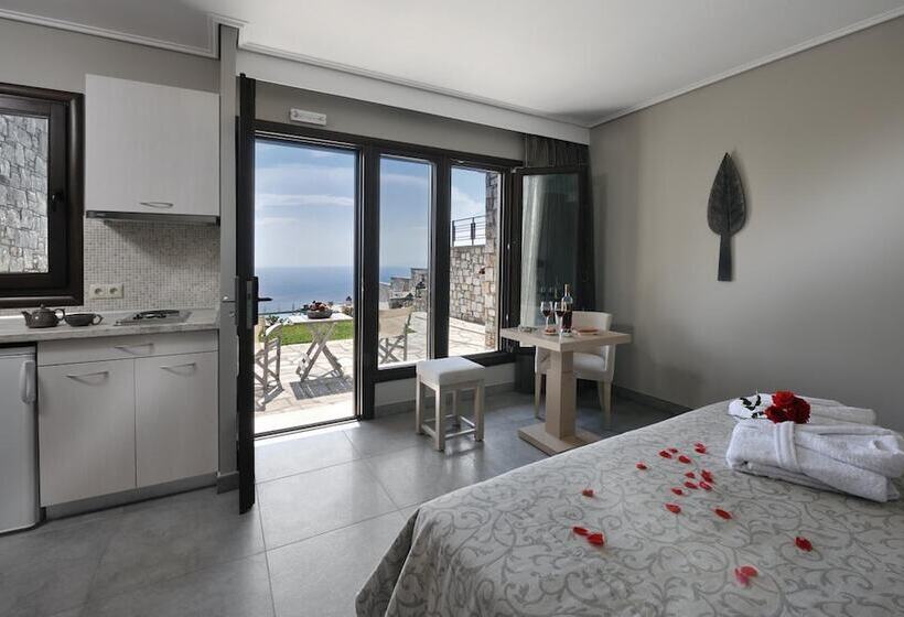 Отель Karavia Lux Inn