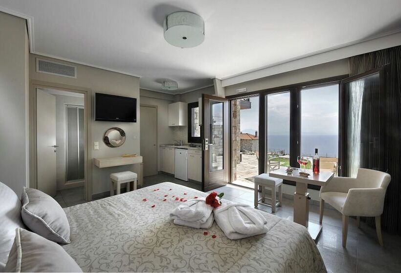 Отель Karavia Lux Inn