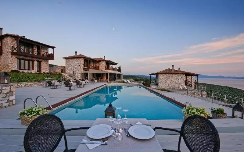 Hotelli Karavia Lux Inn