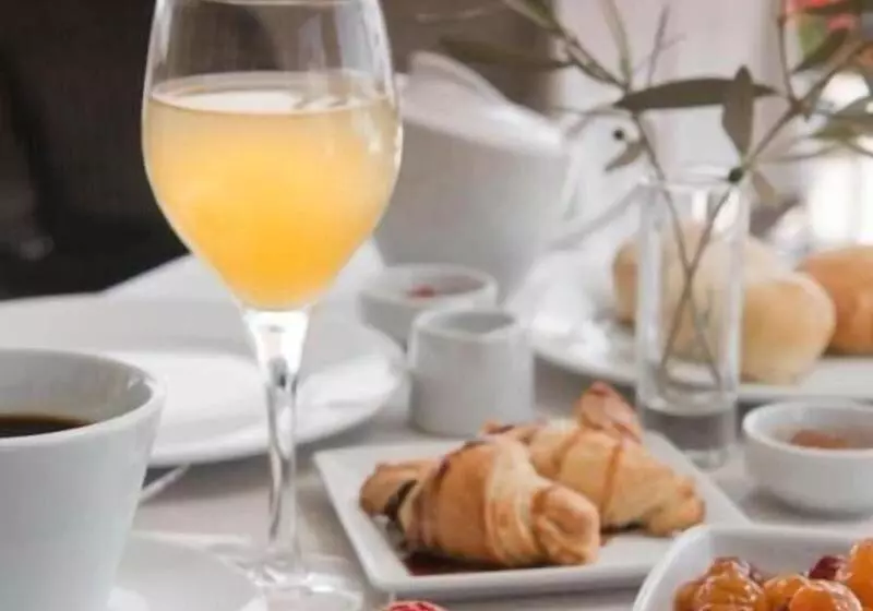 Hotelli Karavia Lux Inn